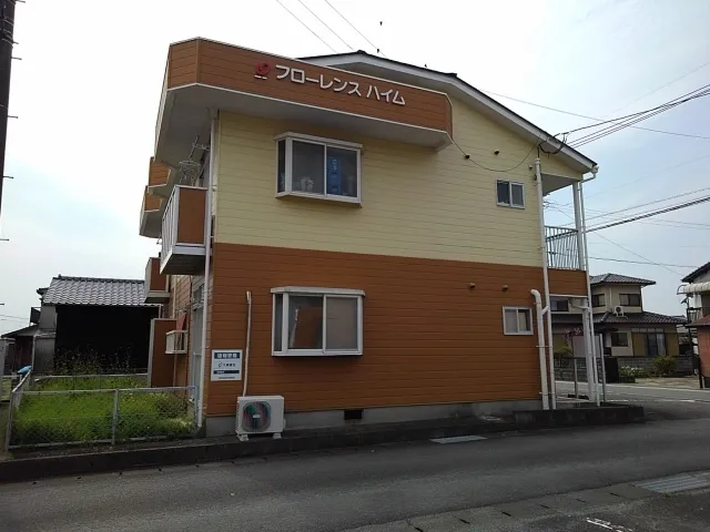フローレンスハイム101